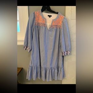 J. crew embroidered popover dress. Size XS- runs big!